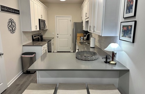 Niceville House | SUNNY NICEVILLE! Very Nice, new 3/2.5 Townhome .04 mile from water!