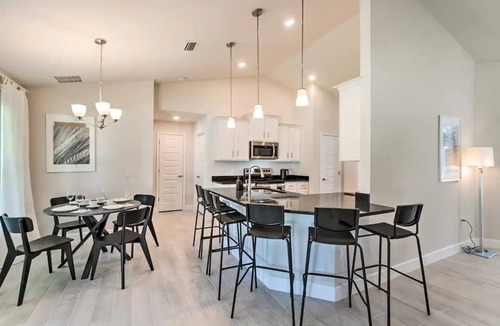 South Gulf Cove House | Sunny Retreat in Charlotte