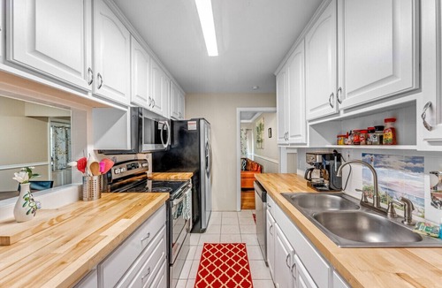 Panama City Apartment | Sunnyside Bay · Pet friendly Sunnyside Bay