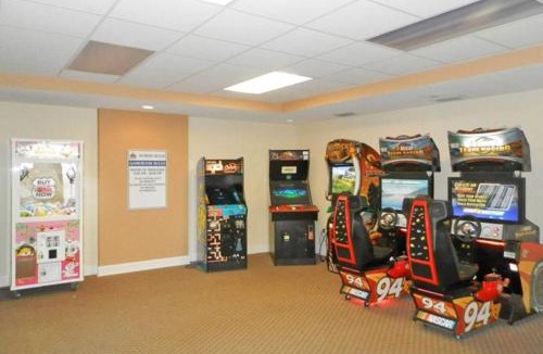 Panama City Beach Apartment | Sunrise Beach 1401 - Beachfront Condo