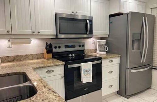Palma del Mar Apartment | Sunrise & Beach lovers paradise remodeled sleeps 4