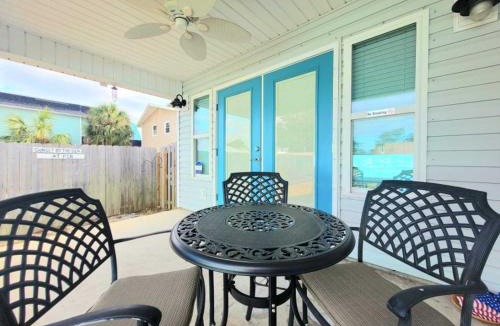 Holiday Beach House | Sunset by the Sea by Emerald Coast Retreats