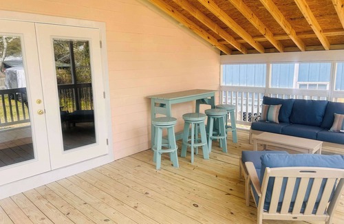 Old Town Cottage | Sunset Seranade with Golf Cart