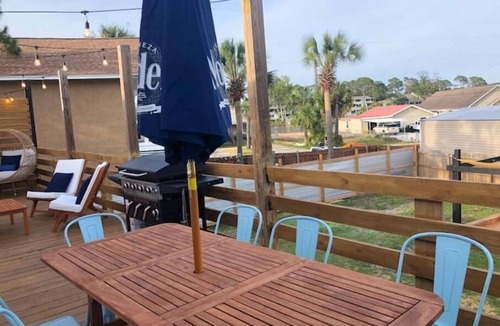 Silver Sands House | Sunset Surf House-5bdrm-12beds-sleeps14-wlk to bch