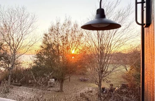 Eureka Cabin | Sunset Tower Cabin on Lake Richland Chambers with Balcony Water View - Corsicana