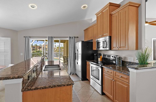 Pelican House | Sunsets on the water, 15 minutes to the Beach