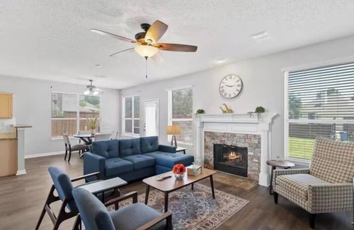 Lewisville House | Sunswept Estate near Lake Lewisville.