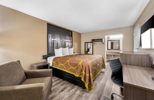 Metairie Hotel | Super 8 by Wyndham Metairie