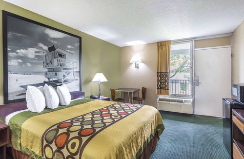 Ocala Hotel | Super 8 by Wyndham Ocala I-75