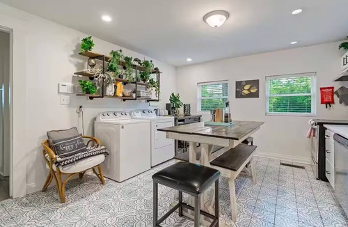 Five Points South House | Super close to DT - Hospitals - UAB - King bed - 3 Bdr