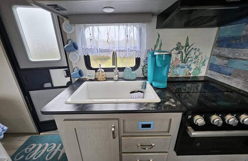 Port Bolivar House | Super Cozy Camper at Hailey's Beach-n-Bay RV Resort #18