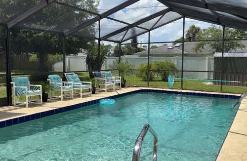 Florida Shores House | Superb 3-bedroom POOL home with central AC in charming Edgewater