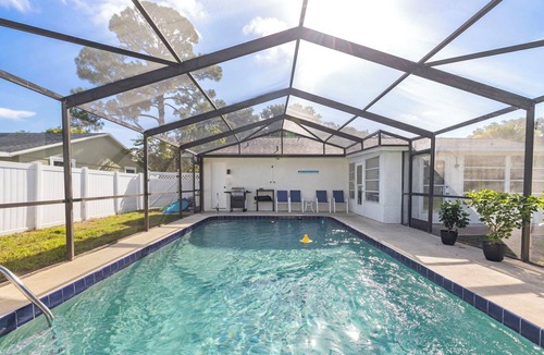 Florida Shores House | Superb 3-bedroom POOL home with central AC in charming Edgewater