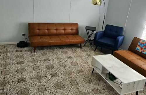 Jefferson House | SuperCool Mid-century Retro, E. Texas Starry Skies