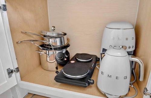 Palm Beach - West Palm Beach Condo | Surfs Up Palm Beach Steps To Beach Heated Pool