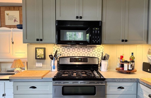 Little Kowaliga House | Sycamore Cove: Flat Shady Lot, 5 King BR's+Bunkroom, Quiet Slough, Kayaks