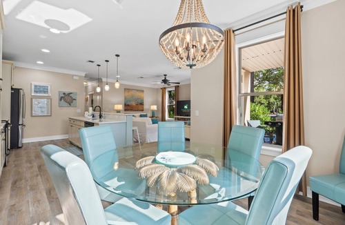 Clipper Cove House | Tahitian Turtle | 3 Kings + Queen + 2 Sleepers | Lagoon Pool | Walk to Beach | Pet Friendly!