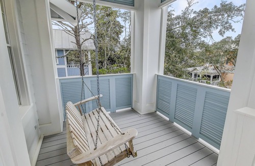 Seaside Cottage | Taste & Sea - Seaside Cottage Steps from Beach/Pools *Optional Carriage
