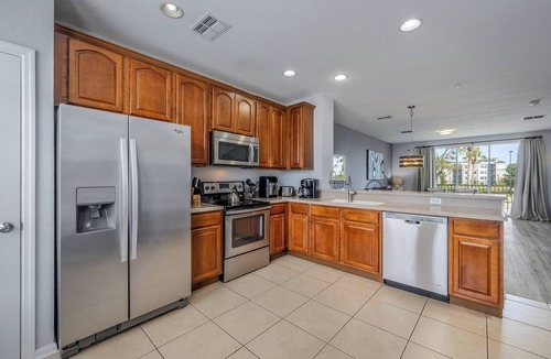 Florida Central Atlantic Coast Cottage | Th155 - 3BR House Near Disney, Sleeps 8 Guests