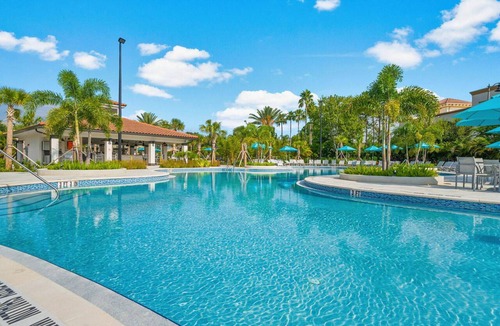 Florida Central Atlantic Coast Cottage | Th155 - 3BR House Near Disney, Sleeps 8 Guests