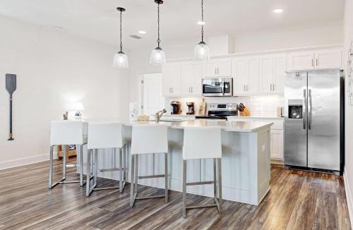 Dauphin Island House | The Anchor Holds