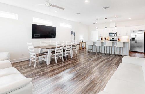 Dauphin Island House | The Anchor Holds