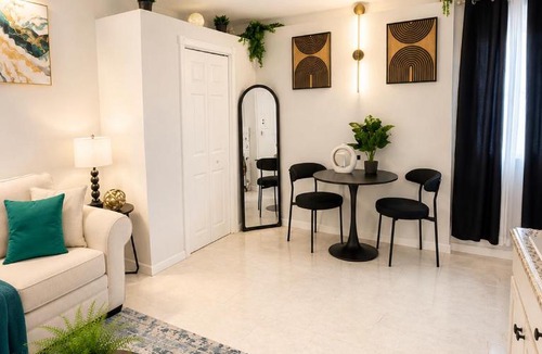 Jacksonville Apartment | The Arlington Hideaway