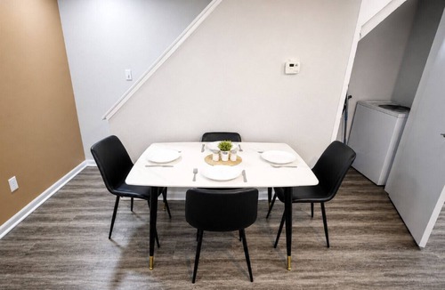 Shannon Villa | The Atlas Townhome | Hoover Luxury 2BR