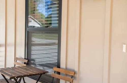Oxford House | The Bee, Cozy 1BR Studio by Velvet Ditch Villas