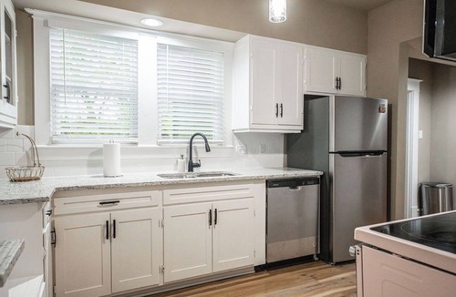 Sulphur Springs House | The Benjamin - Historic Downtown Bungalow on Connally Street