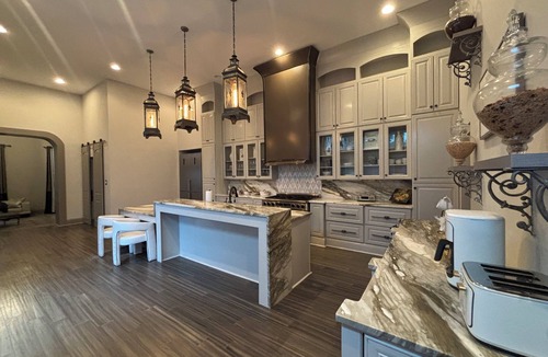 Lake Terrace & Oaks House | The Best of New Orleans: Lakefront Area Luxury Meets City Access!