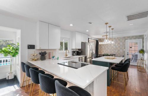 Frangista Beach House | The Beverly