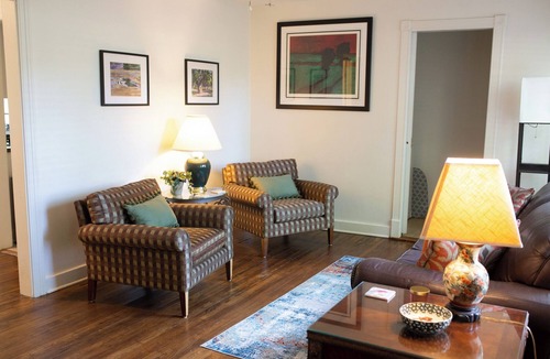 Fondren House | The Blue Jay House in North Fondren