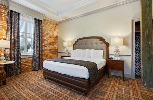 Treme Hotel | The Brakeman Hotel