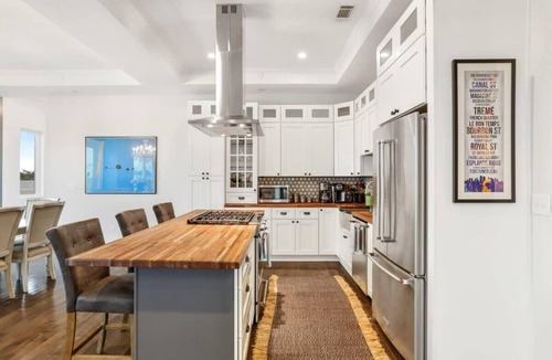Faubourg Marigny House | The Burgundy House Penthouse |Historic Luxury