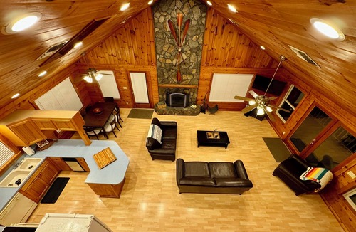 Mooringsport Cabin | The Cabin at Caddo Crossing - for the vibe of an old-time lodge on the bayou!