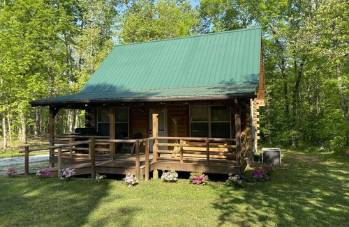 Monteagle Cabin | The Calming Cabin — Your Place for Peace, Relaxation & Area Attractions
