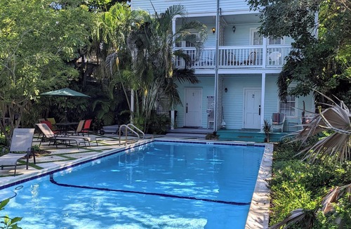White Street Gallery District House | The Cathouse, an Old Town tropical poolside oasis with huge, heated pool
