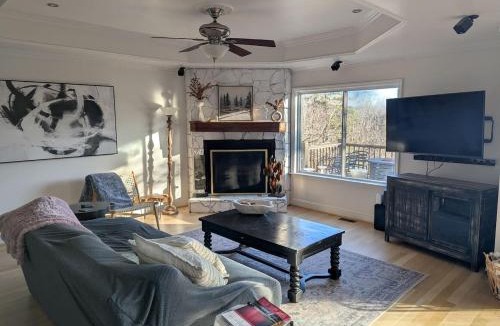 Arley House | The Cove At Smith Lake