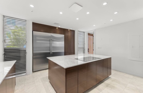 Davis Islands House | The Cove - Davis Island Estate