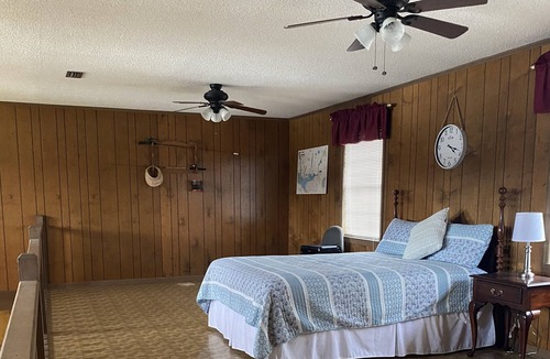 Mount Pleasant House | "The Cove" Large Family size waterfront Lake house.