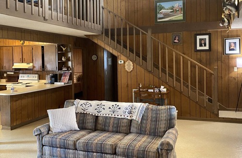 Mount Pleasant House | "The Cove" Large Family size waterfront Lake house.