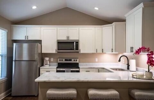 Oxford Apartment | The Dodge, Cozy 1BR King by Velvet Ditch Villas