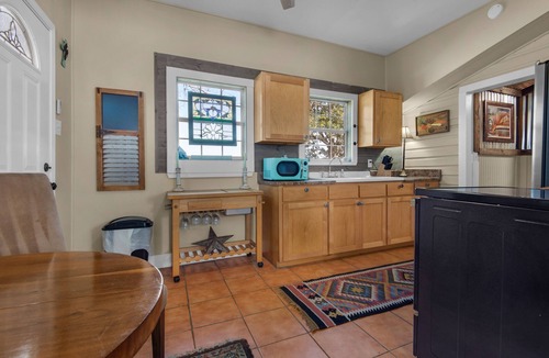 Laurel Hill House | The Dog House at Stillwater Ranch