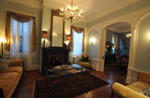 Treme Bed & Breakfast | The Dragonfly Tremé-Historic Guesthouse-Near French Quarter