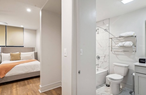 Central Business District Bed & Breakfast | The Eleanor 4BD/4B - All King Bedrooms, City View