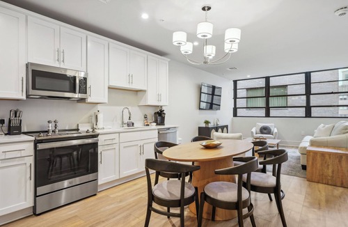 Central Business District Apartment | The Eleanor New Orleans