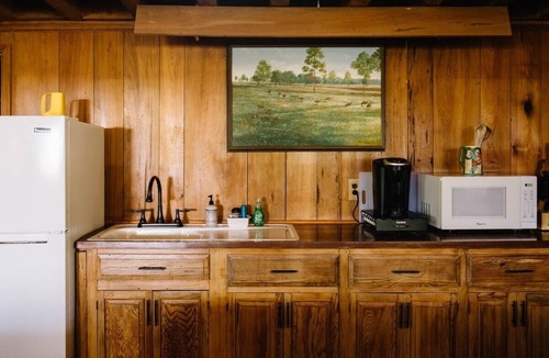 Tallahassee Cabin | The Fabulous Governors Cabin