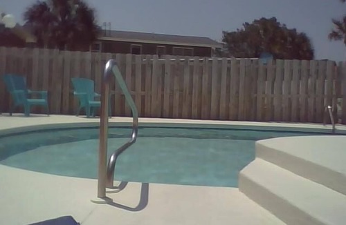 Kiska Beach House | “THE FISHES HOUSE” FRIENDLY FRIENDLY-CLOSE TO PIER PARK & FRANK BROWN PARK
