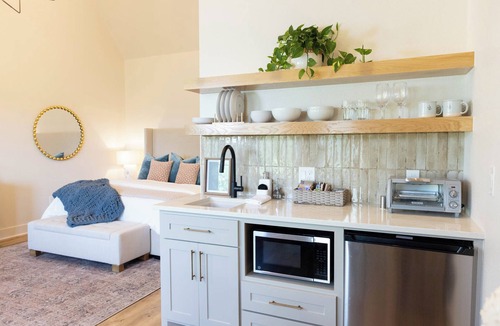 Tyler Cottage | The Floret Cottage